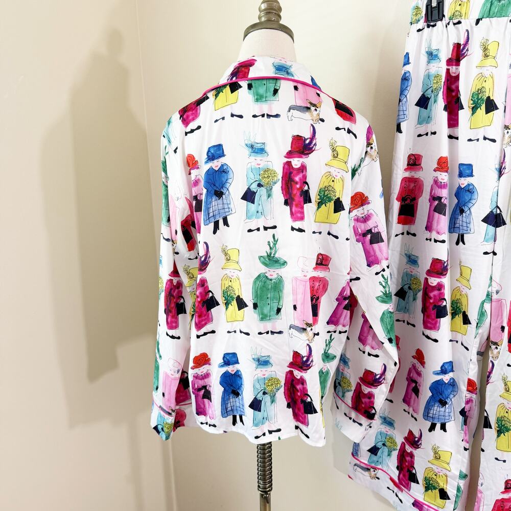 SheShow Multicolor Queen Elizabeth Silky Pajama Set Women's Sz Medium Button Up - Picture 5 of 10